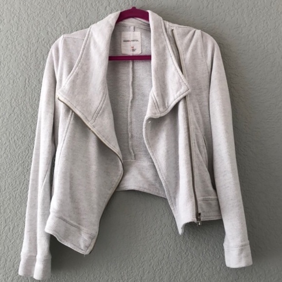 Sound & Matter Jackets & Blazers - Cream Diagonal Zip up Moto Jacket